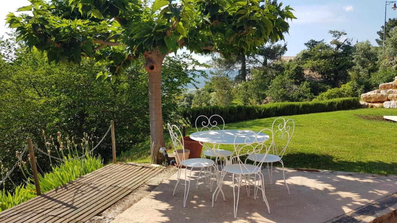 Appartamento Gite Roussillon Dame Sirmonde Esterno foto